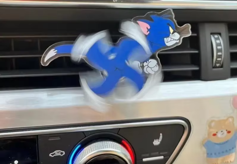 Running Tom & Jerry Car Air Vent Accessory