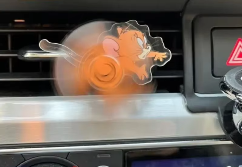 Running Tom & Jerry Car Air Vent Accessory