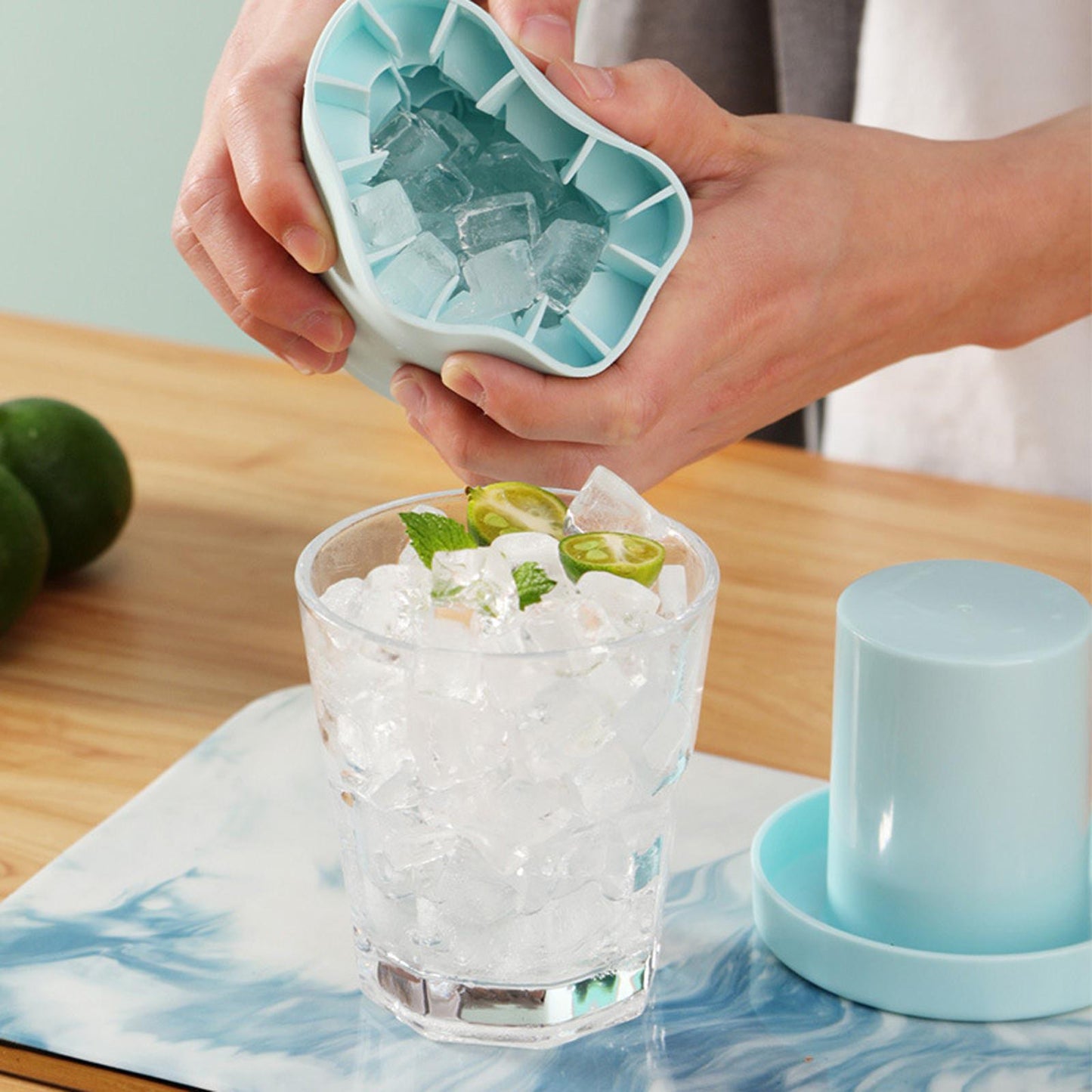 Creative Ice Bucket Mold Cup